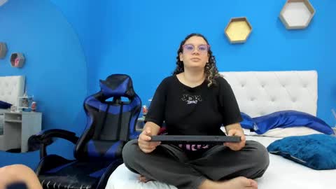 Charles y Elara online show from March 5, 7:38 pm