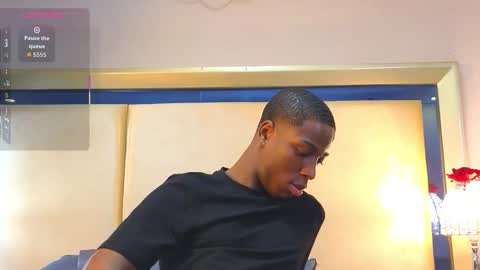 charlesbrown_ online show from October 29, 10:11 pm