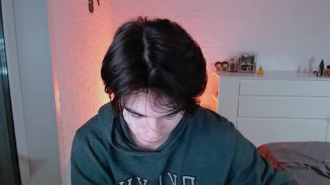 Snapshot of charleshanson69 chatting on November 3, 4:41 pm charleshanson69 online show from November 3, 4:41 pm