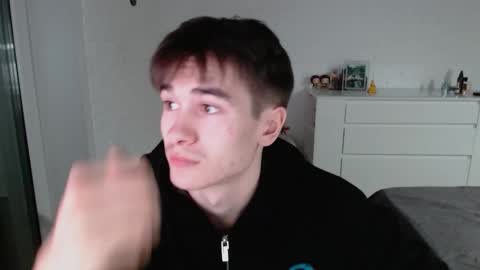 Snapshot of charleshanson69 chatting on November 9, 2:10 am charleshanson69 online show from November 9, 2:10 am