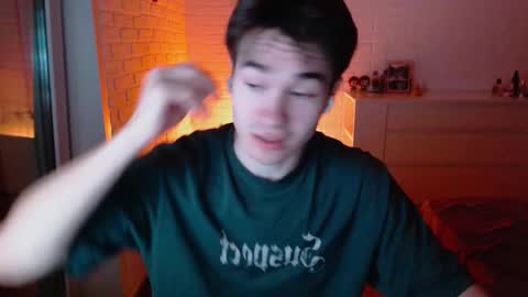 Snapshot of charleshanson69 chatting on November 13, 4:39 pm charleshanson69 online show from November 13, 4:39 pm