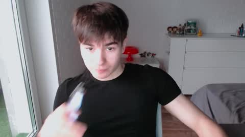 Snapshot of charleshanson69 chatting on November 21, 11:31 am charleshanson69 online show from November 21, 11:31 am