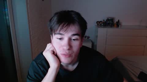 Snapshot of charleshanson69 chatting on November 25, 4:07 pm charleshanson69 online show from November 25, 4:07 pm