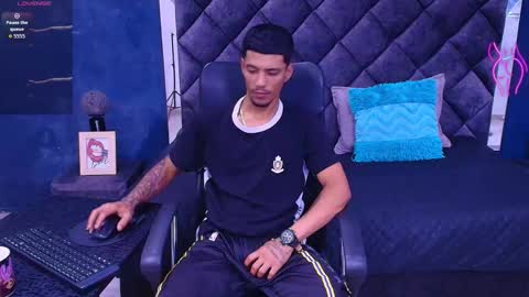 Snapshot of charlie_oconnor chatting on February 26, 4:44 am Charlie oconnor online show from February 26, 4:44 am