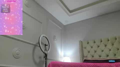    online show from January 19, 12:20 pm