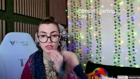 Snapshot of charliecake chatting on July 12, 8:44 pm Charlie Cake online show from July 12, 8:44 pm