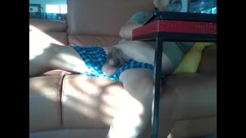 Snapshot of charlieo1953 chatting on February 6, 11:04 pm charlieo1953 online show from February 6, 11:04 pm