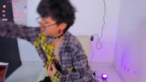 Charlie online show from March 19, 8:24 pm