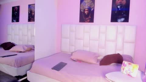 Snapshot of charlot_vega_ chatting on November 15, 10:34 am charlot_vega_ online show from November 15, 10:34 am