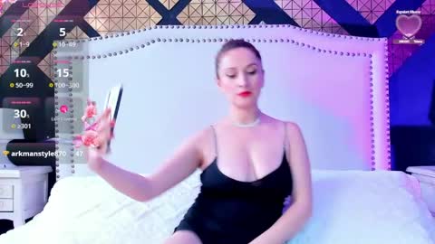 Snapshot of charlote_harper chatting on June 3, 2:55 pm Charlote online show from June 3, 2:55 pm