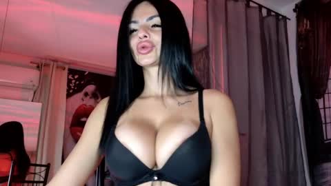 CHARLOTTE online show from June 8, 12:58 am