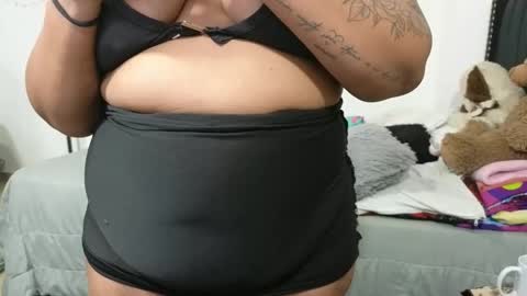 Snapshot of charlotte_027 chatting on March 9, 5:55 am charlotte_027 online show from March 9, 5:55 am