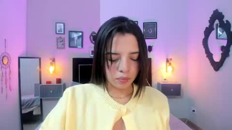Snapshot of charlotte__benett chatting on June 24, 5:39 am Charlotte online show from June 24, 5:39 am