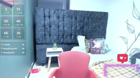 CHARLOTTE GRAY online show from December 21, 7:59 am