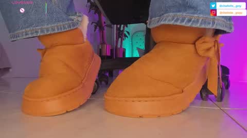 charlotte  grey online show from September 26, 8:02 pm