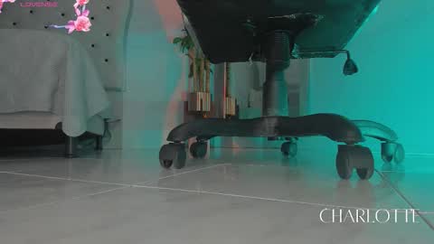 charlotte  grey online show from February 20, 8:09 pm