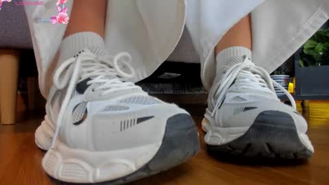 charlotte  grey online show from February 21, 12:28 pm