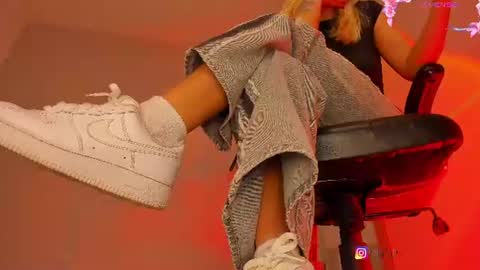 charlotte  grey online show from June 29, 7:36 pm