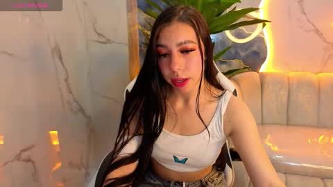 Snapshot of charlotte_collins_tx chatting on October 24, 1:29 pm Pretty Charlotte online show from October 24, 1:29 pm