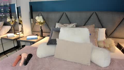 Charlotte online show from January 30, 3:29 pm