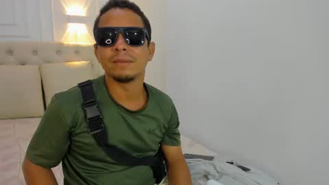 charlottte y dante online show from July 16, 1:06 pm