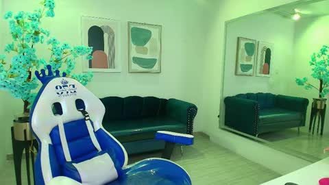 Snapshot of charlotte_etthan chatting on March 9, 6:50 am Charlotte online show from March 9, 6:50 am