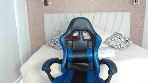 Charlotte  online show from November 10, 5:56 pm