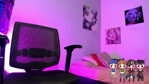 Charlie  online show from November 18, 9:25 am