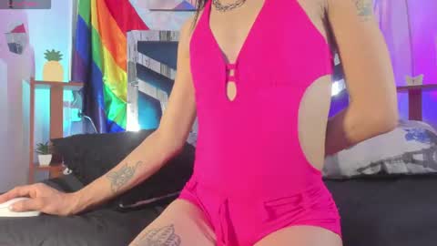 Snapshot of charlotte_landry__ chatting on June 19, 2:21 pm CHARLOTTELANDRY online show from June 19, 2:21 pm