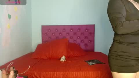 Snapshot of charlotte_lane_ chatting on November 10, 11:42 am Charlotte online show from November 10, 11:42 am