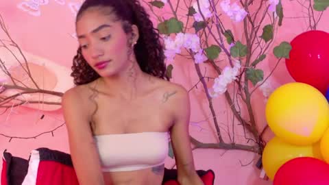Snapshot of charlotte_love10 chatting on May 26, 6:37 pm CHARLOTTE online show from May 26, 6:37 pm