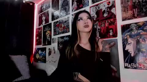Snapshot of charlotte_mansson chatting on June 2, 5:37 pm Charlotte online show from June 2, 5:37 pm