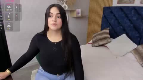 Snapshot of charlotte_mayers chatting on June 26, 11:25 am Charlotte Mayers online show from June 26, 11:25 am