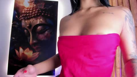 Snapshot of charlotte_mitchell_25 chatting on May 20, 2:23 pm CHARLOTTE online show from May 20, 2:23 pm