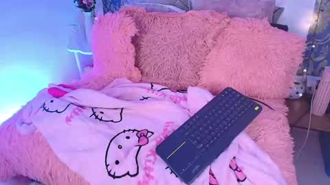 charlotte_princess_1 online show from May 28, 6:43 am