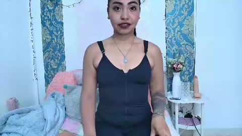 charlotte_princess_1 online show from July 3, 4:52 am