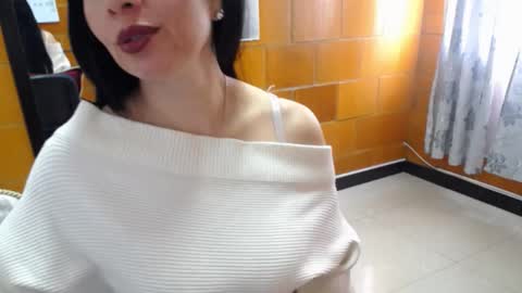 Charlotte online show from December 19, 2:02 pm