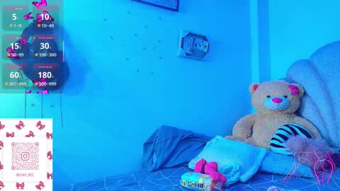 charlotte_walker1 online show from January 10, 5:09 am