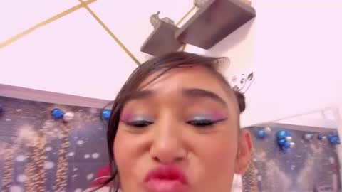 Snapshot of charlotte_x1 chatting on December 16, 4:23 pm Charlotte online show from December 16, 4:23 pm