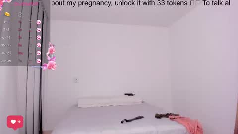 Snapshot of charlottecamgirls chatting on June 14, 2:24 am Katherine online show from June 14, 2:24 am