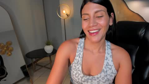 Charlotte online show from December 26, 5:51 pm