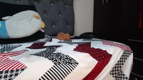 charlottee07 online show from February 8, 10:18 am