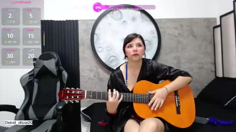 Snapshot of charlottee_starr chatting on November 25, 8:53 pm charlottee_starr online show from November 25, 8:53 pm