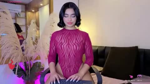 Snapshot of charlotteg18 chatting on May 27, 3:03 am Charlote online show from May 27, 3:03 am
