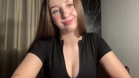 CharlotteXGold online show from March 12, 4:46 pm