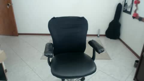 charlottezoe online show from March 4, 4:35 pm