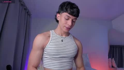 Snapshot of charly_ackerman chatting on May 10, 4:17 am charly online show from May 10, 4:17 am