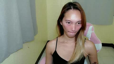 Snapshot of charm_fuckdoll8 chatting on February 16, 4:09 am charm_fuckdoll8 online show from February 16, 4:09 am