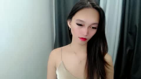 Snapshot of charm_fuckdoll8 chatting on October 3, 7:05 am charm_fuckdoll8 online show from October 3, 7:05 am