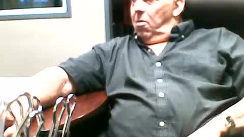 Snapshot of charmeur2672 chatting on June 26, 9:14 am charmeur2672 online show from June 26, 9:14 am